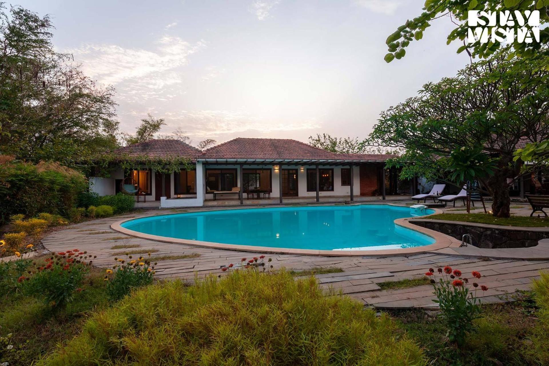 Wander Beyond By Stayvista - Featuring A Bali-Themed Abode And A Refreshing Swimming Pool آليباغ المظهر الخارجي الصورة